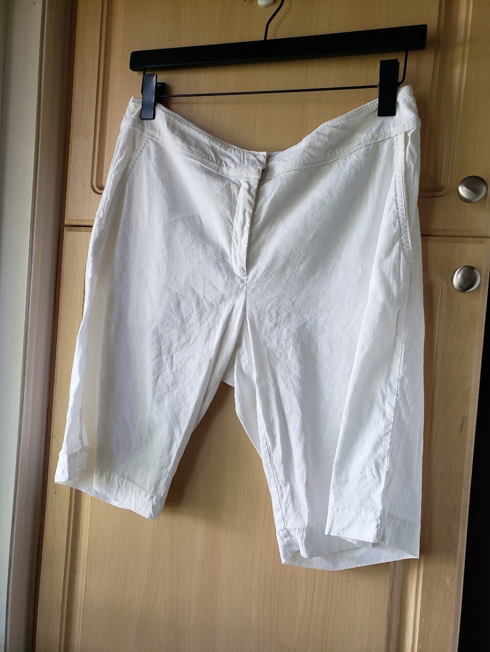Eileen Fisher White Linen Blend Bermuda Shorts